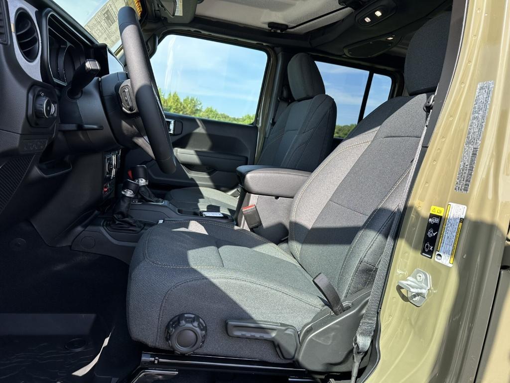 new 2025 Jeep Wrangler car, priced at $56,293