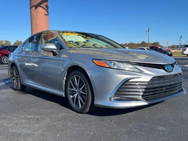 used 2023 Toyota Camry Hybrid car, priced at $32,633