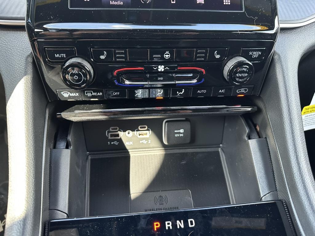 new 2025 Jeep Grand Cherokee car, priced at $41,115