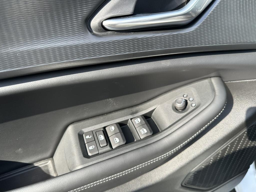 new 2025 Jeep Grand Cherokee car, priced at $40,940