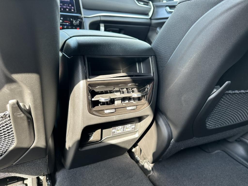 new 2025 Jeep Grand Cherokee car, priced at $41,115