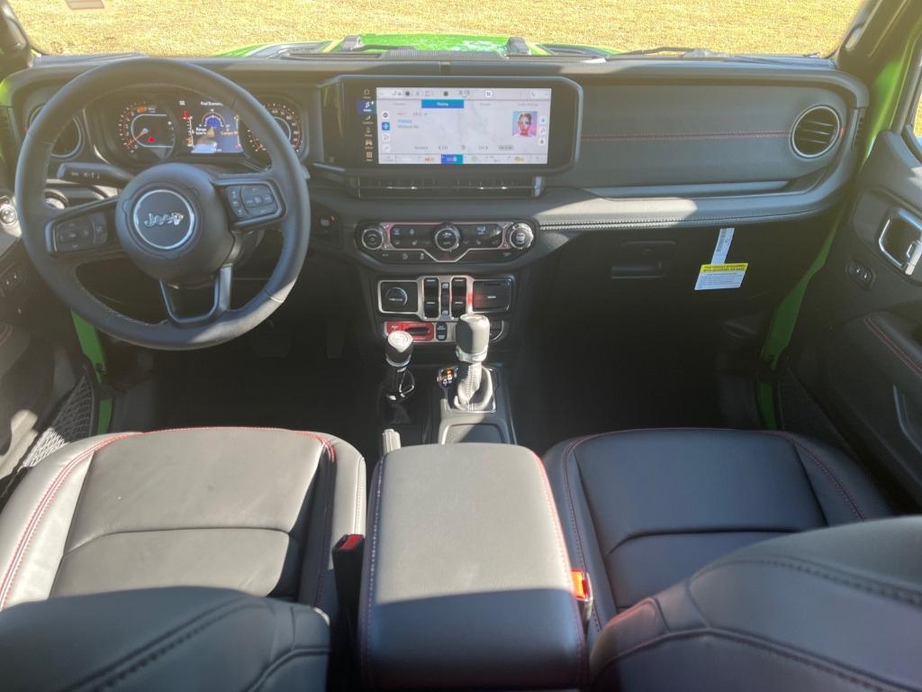 new 2025 Jeep Wrangler car