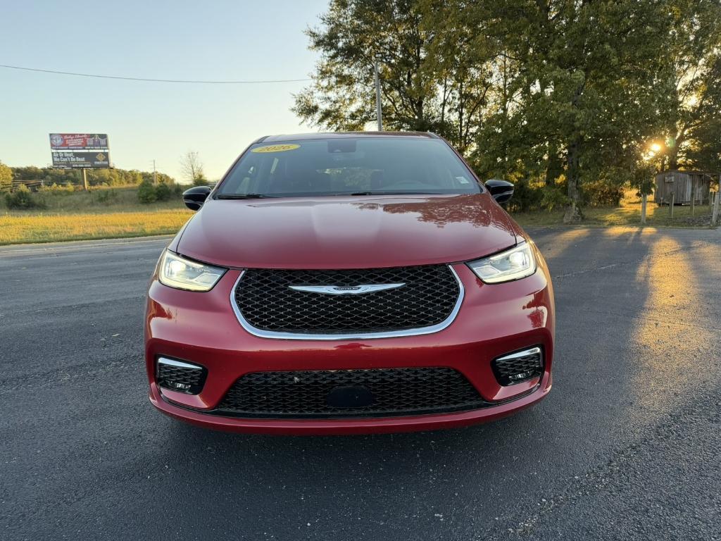 new 2026 Chrysler Pacifica car, priced at $40,935