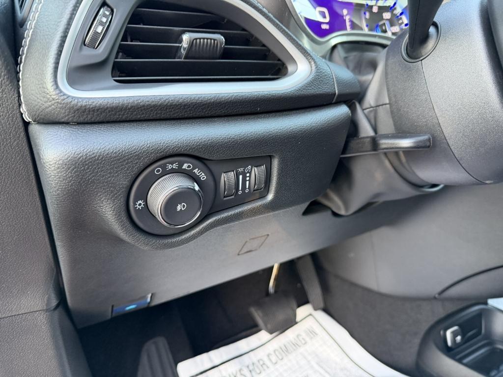 new 2026 Chrysler Pacifica car, priced at $42,185