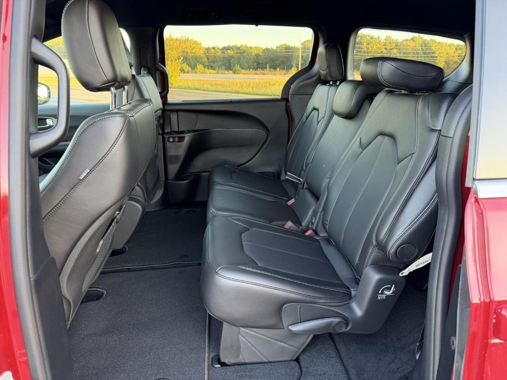 new 2026 Chrysler Pacifica car, priced at $40,935