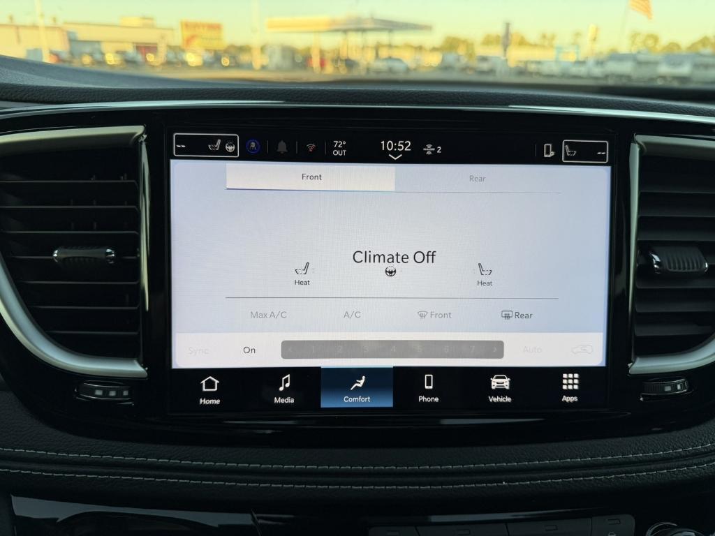 new 2026 Chrysler Pacifica car, priced at $40,935