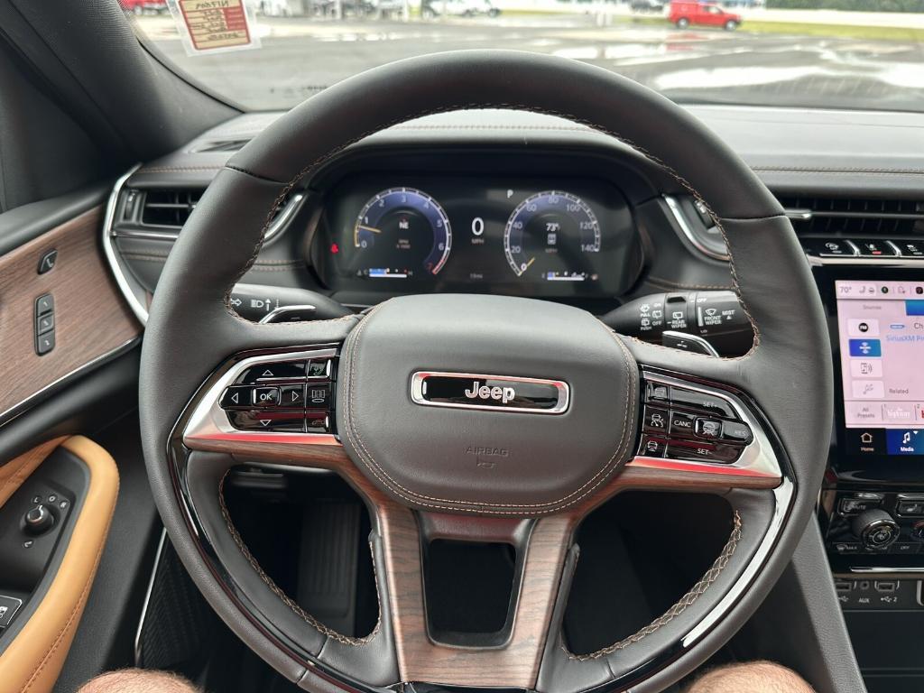 new 2025 Jeep Grand Cherokee L car, priced at $59,386