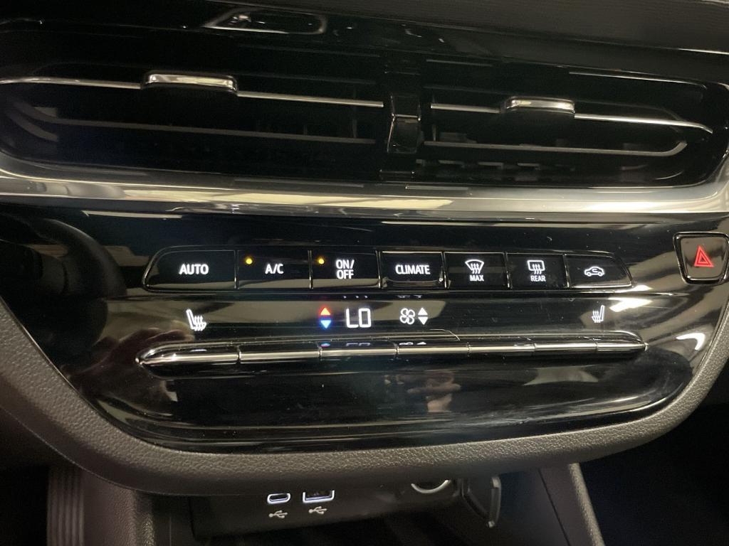 used 2025 Buick Envista car, priced at $29,968
