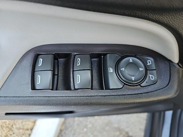 used 2022 Chevrolet Equinox car, priced at $21,623