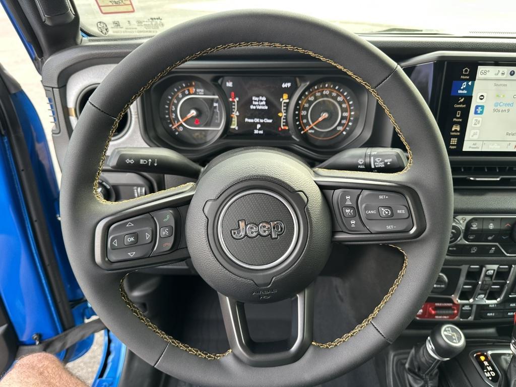 new 2025 Jeep Gladiator car, priced at $48,632
