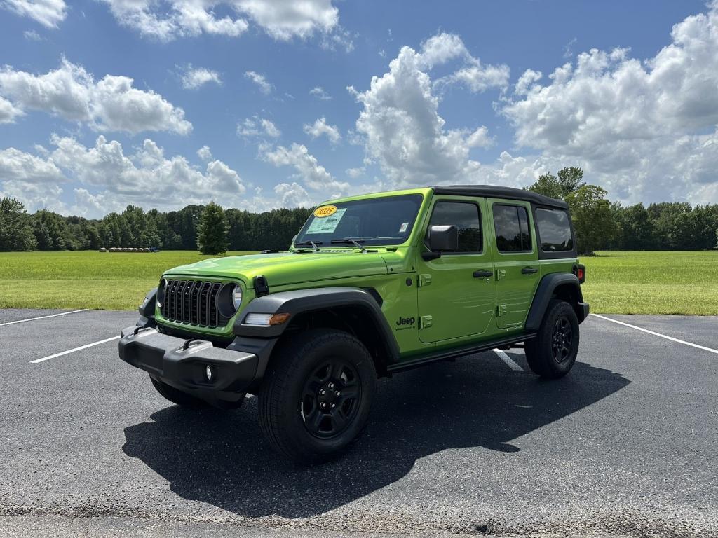 new 2025 Jeep Wrangler car, priced at $41,669