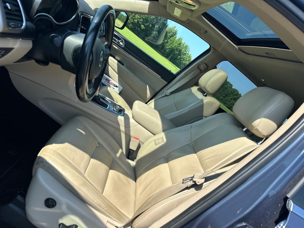 used 2021 Jeep Grand Cherokee car, priced at $28,114