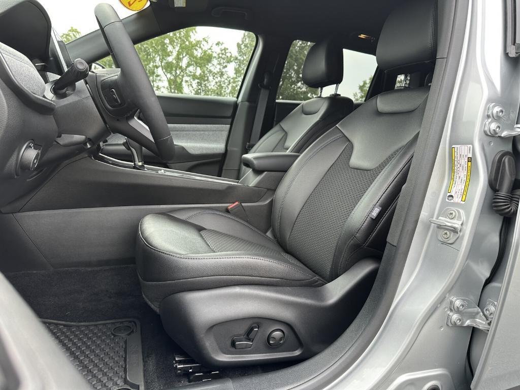 new 2025 Jeep Compass car, priced at $31,158