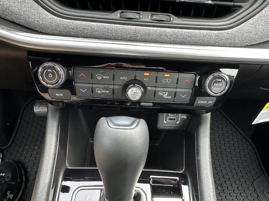 new 2025 Jeep Compass car, priced at $31,158