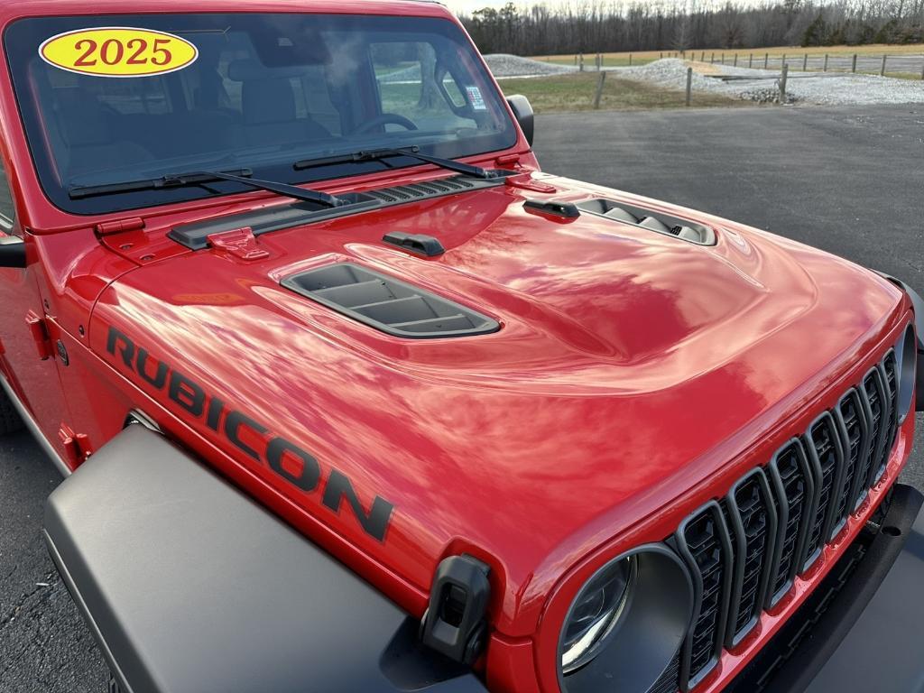 new 2025 Jeep Wrangler car, priced at $56,405