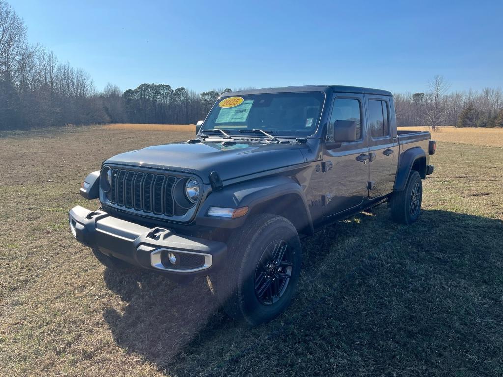 new 2025 Jeep Gladiator car, priced at $41,436