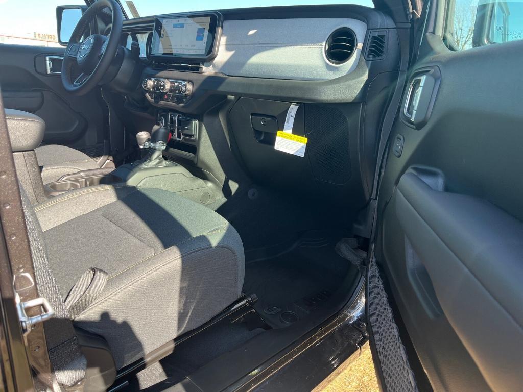 new 2025 Jeep Gladiator car, priced at $41,133