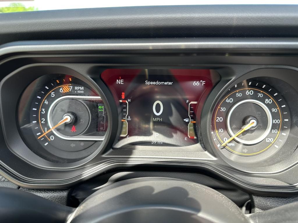 new 2025 Jeep Wrangler car, priced at $105,985