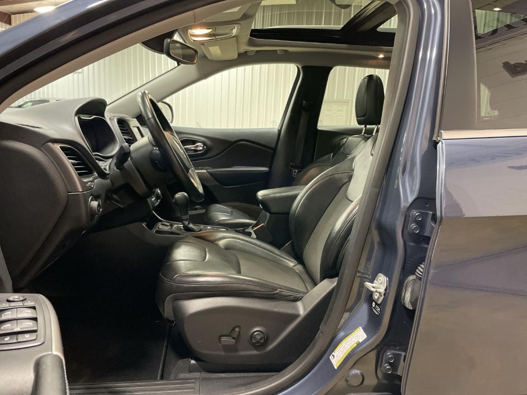 used 2021 Jeep Cherokee car, priced at $20,999