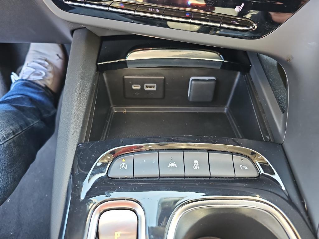 used 2023 Buick Envision car, priced at $35,655