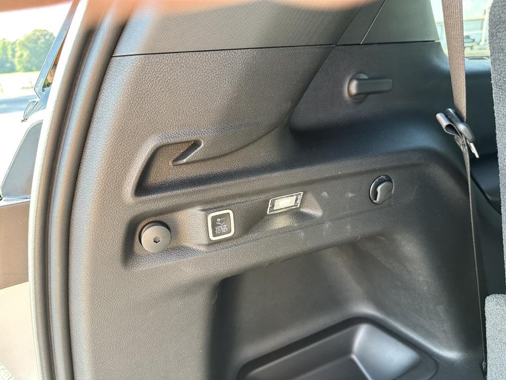new 2025 Jeep Grand Cherokee L car, priced at $44,559