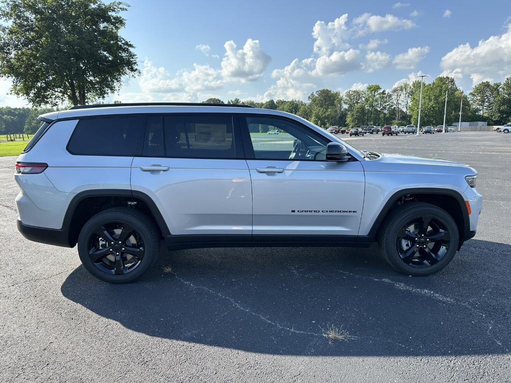 new 2025 Jeep Grand Cherokee L car, priced at $44,741