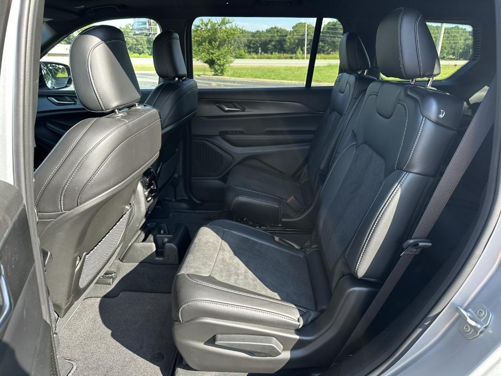 new 2025 Jeep Grand Cherokee L car, priced at $44,559