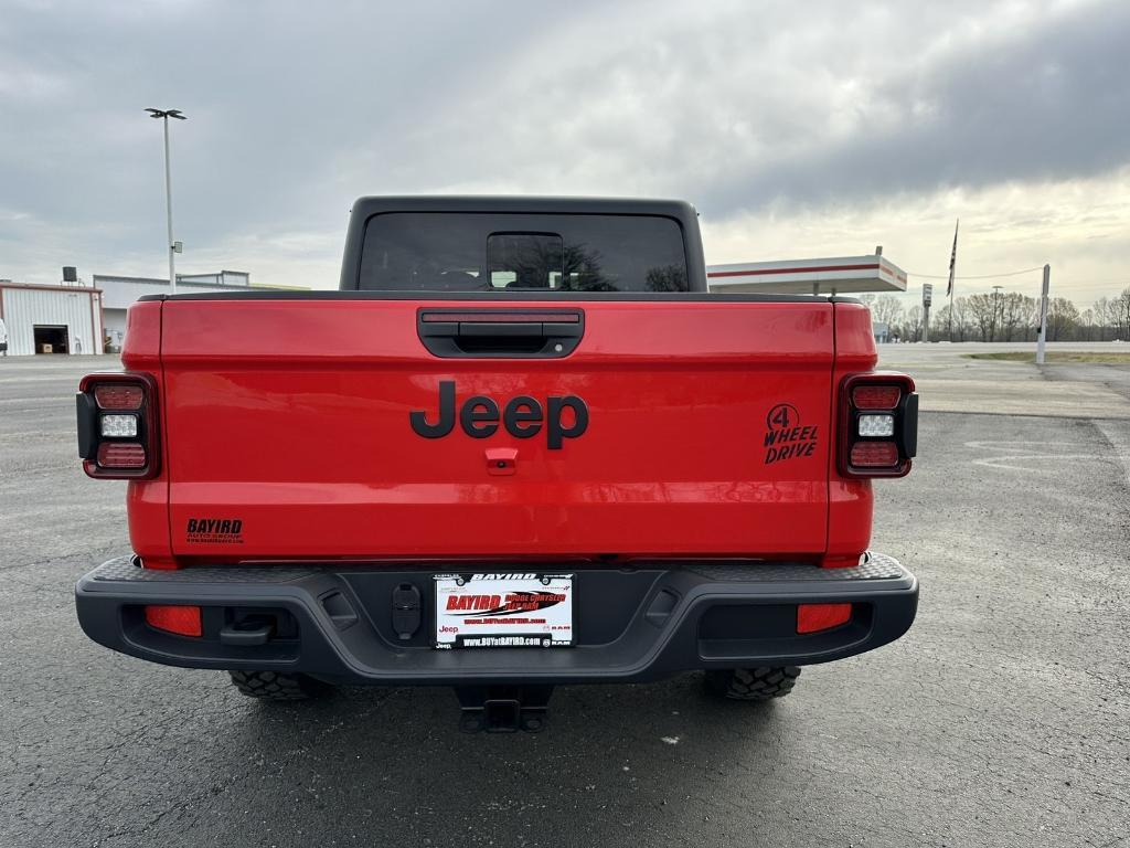 new 2025 Jeep Gladiator car, priced at $48,632