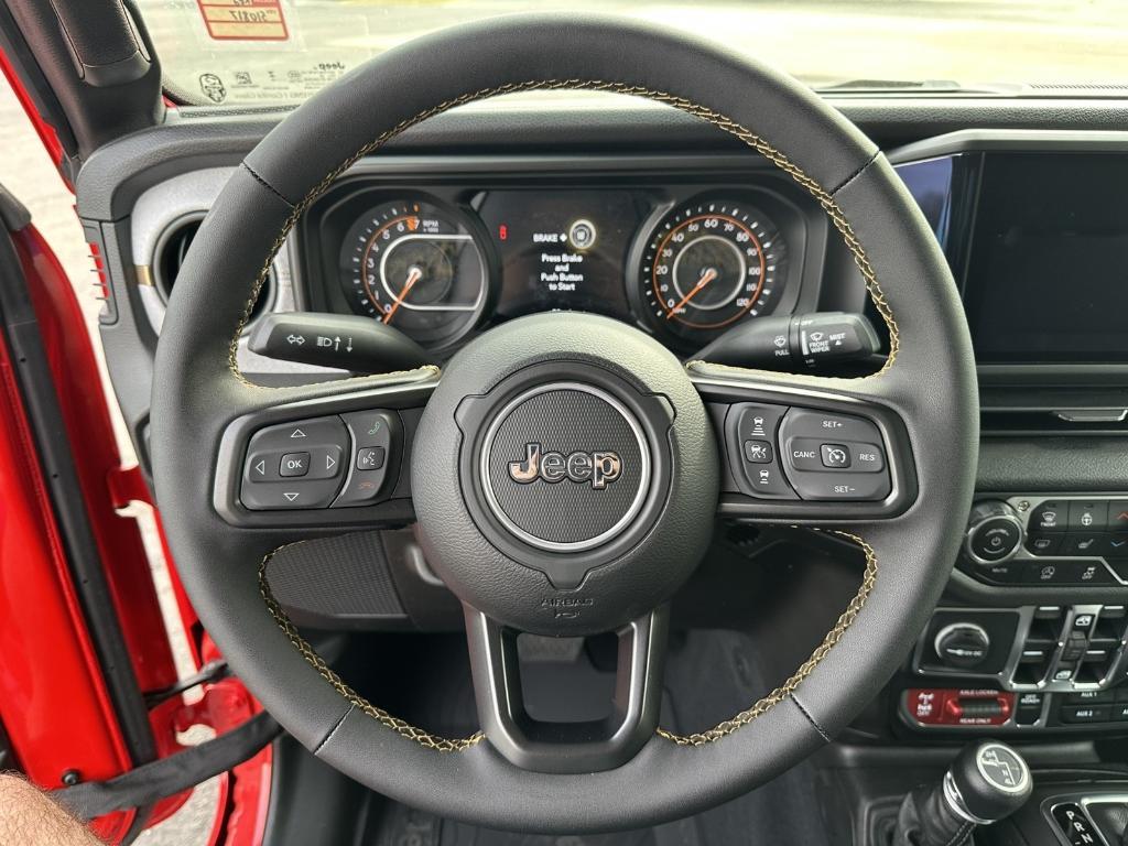 new 2025 Jeep Gladiator car, priced at $48,632