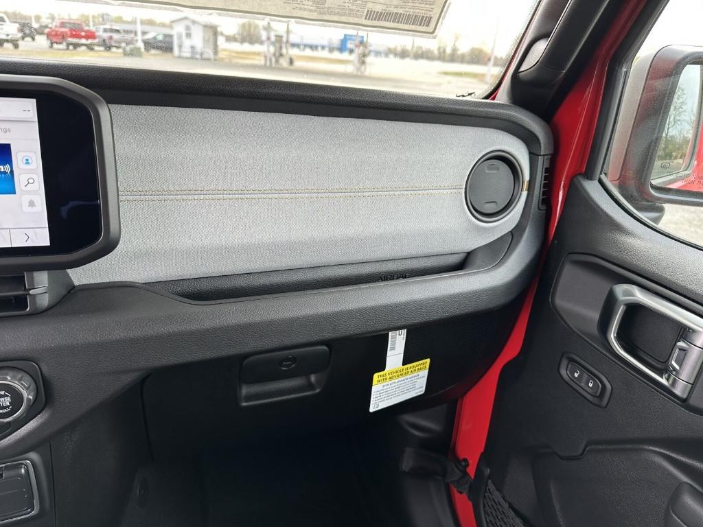 new 2025 Jeep Gladiator car, priced at $48,285