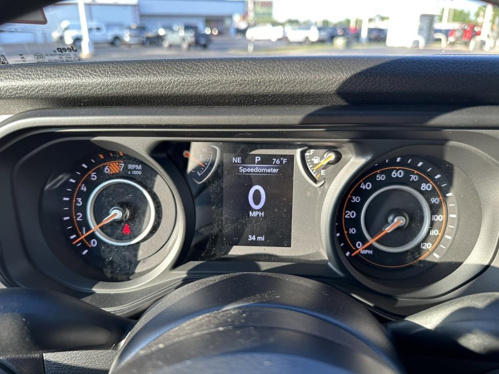 new 2025 Jeep Wrangler car, priced at $40,273