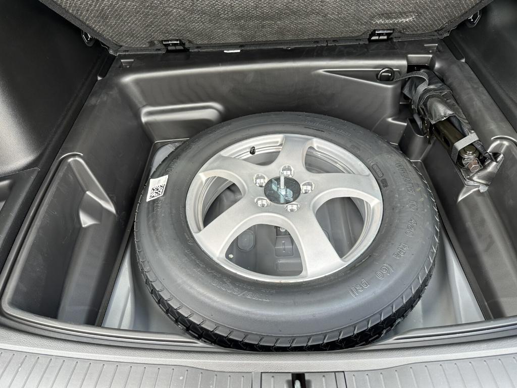 new 2025 Jeep Grand Cherokee car, priced at $43,355