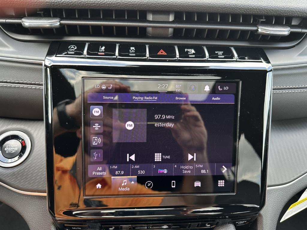 new 2025 Jeep Grand Cherokee car, priced at $43,355