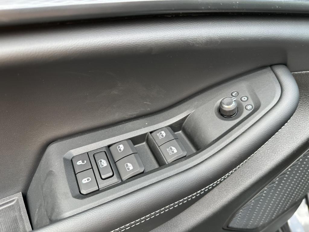 new 2025 Jeep Grand Cherokee car, priced at $43,355