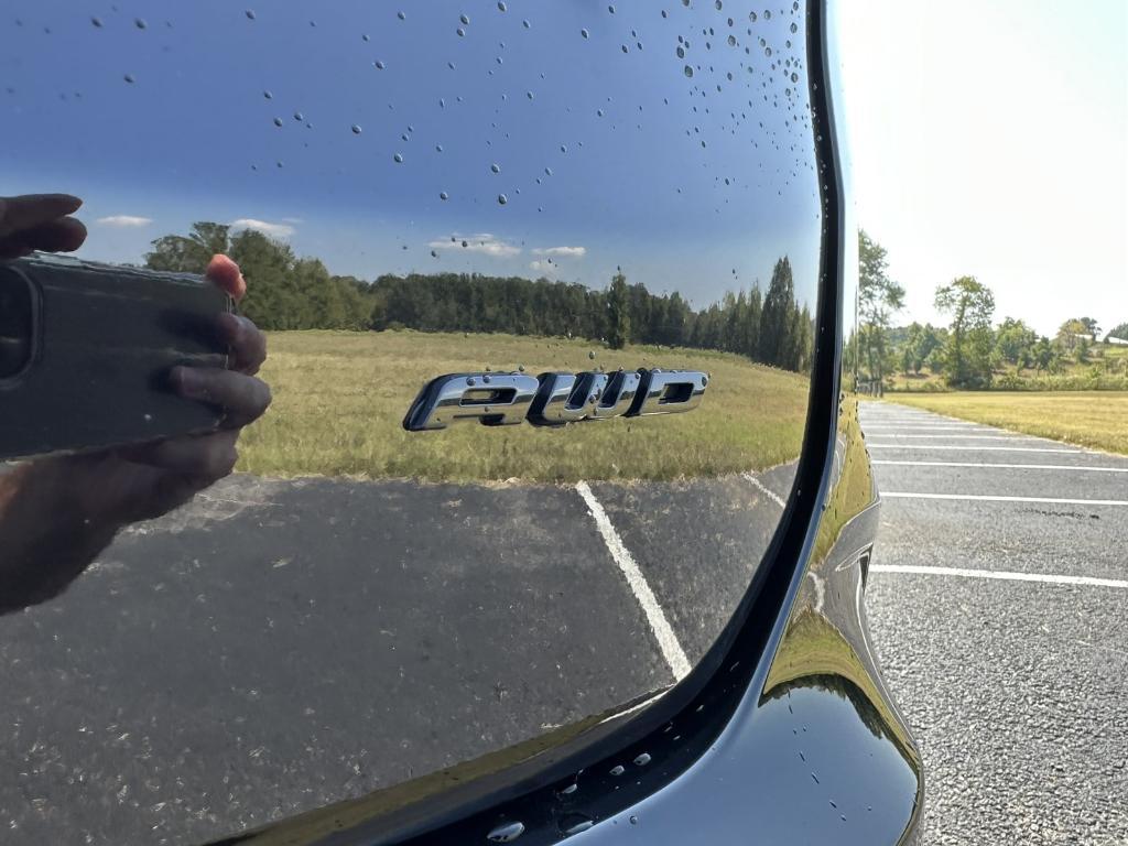 used 2024 Ford Edge car, priced at $32,167