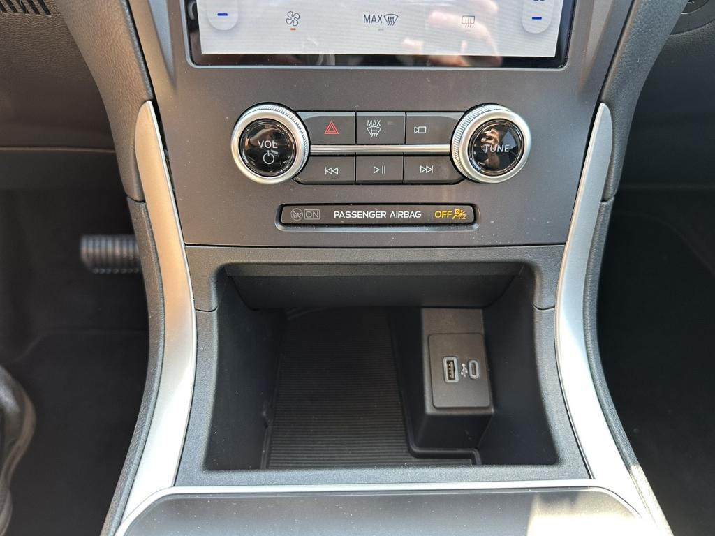 used 2024 Ford Edge car, priced at $32,167