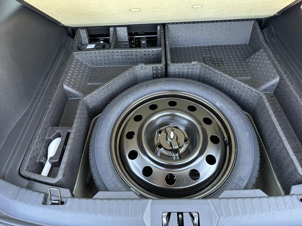 used 2024 Ford Edge car, priced at $32,167