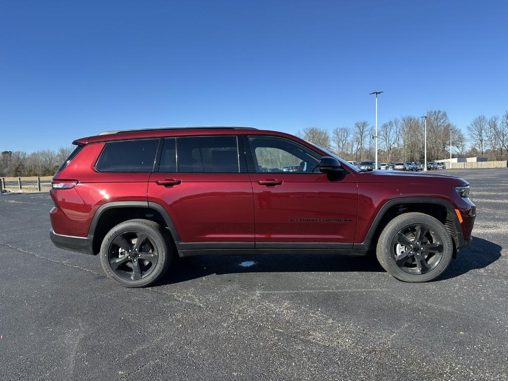 new 2025 Jeep Grand Cherokee L car, priced at $46,175