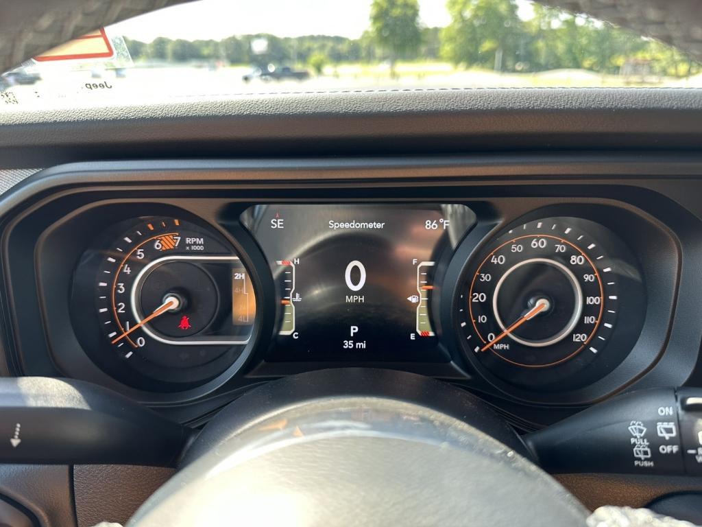 new 2025 Jeep Wrangler car, priced at $48,655
