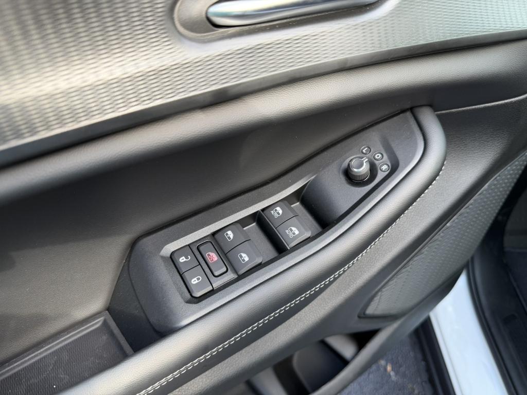 new 2025 Jeep Grand Cherokee car, priced at $33,529