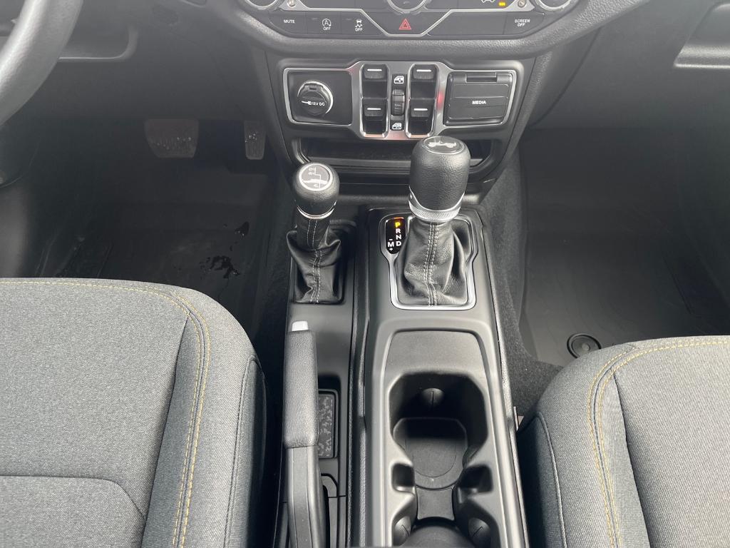 new 2025 Jeep Wrangler car, priced at $40,972