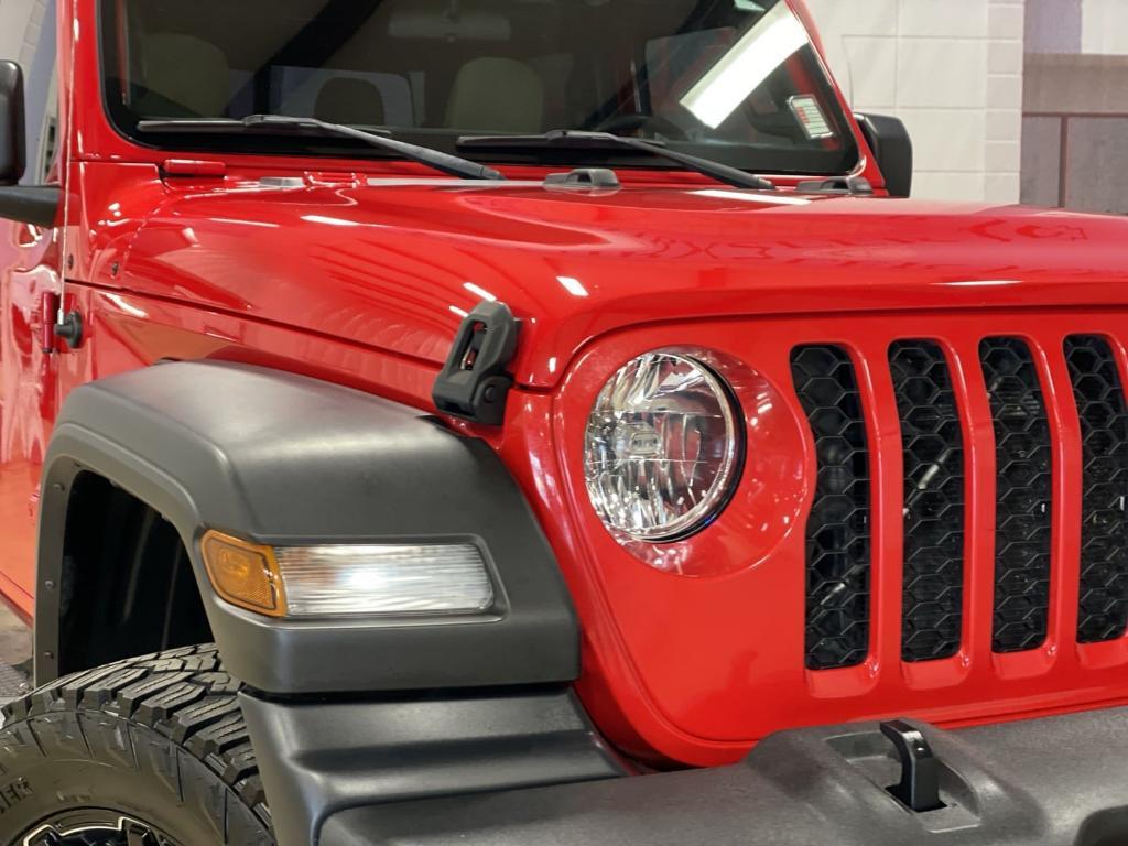 used 2020 Jeep Gladiator car, priced at $29,471