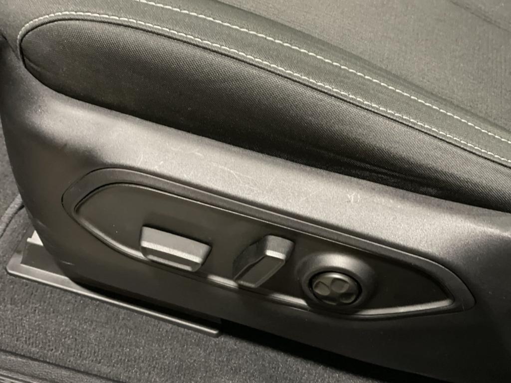 used 2024 Jeep Grand Cherokee L car, priced at $35,959