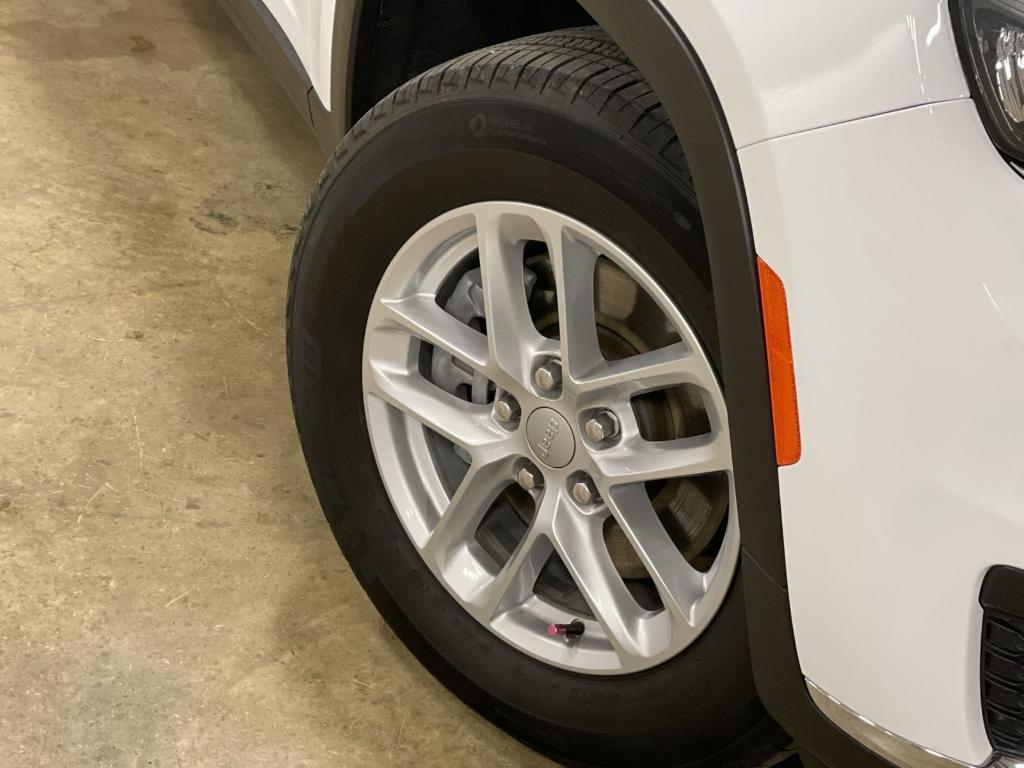 used 2024 Jeep Grand Cherokee L car, priced at $35,959