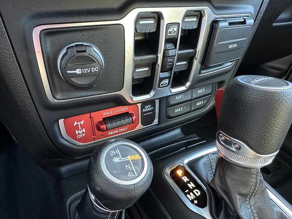new 2025 Jeep Gladiator car, priced at $46,537