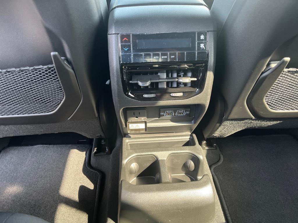 new 2025 Jeep Grand Cherokee L car, priced at $40,490