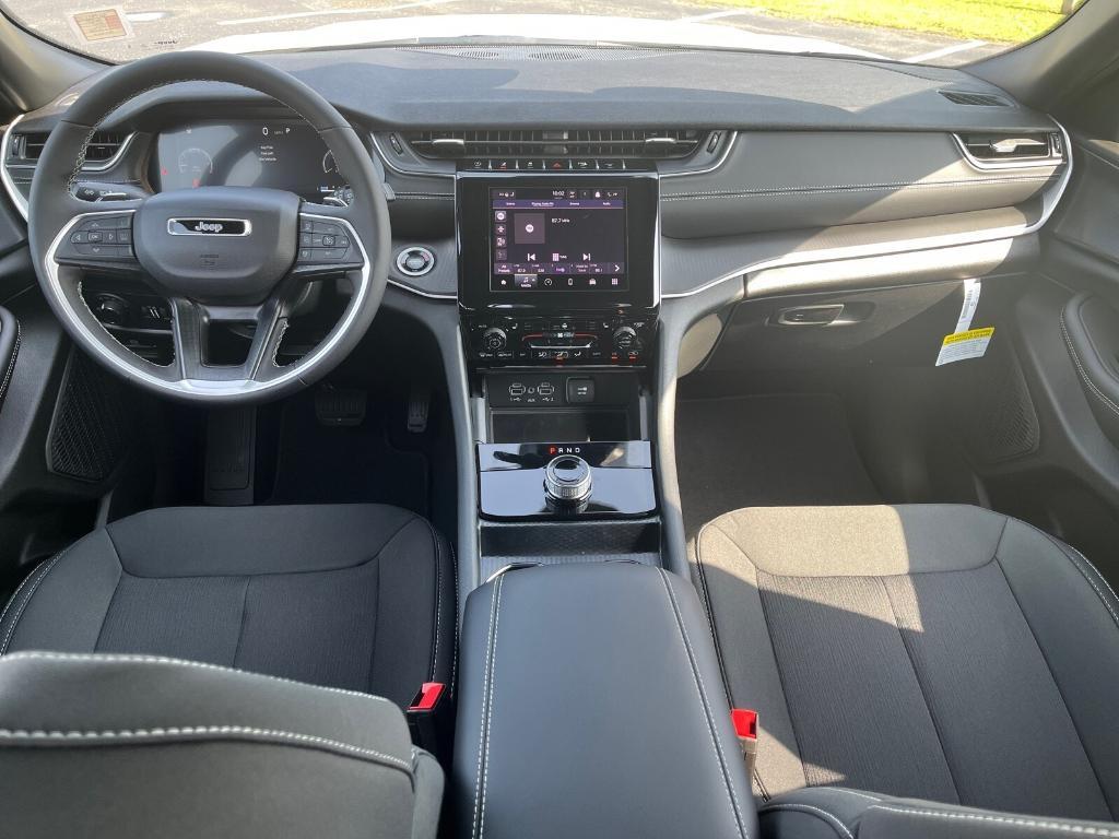 new 2025 Jeep Grand Cherokee L car, priced at $40,490