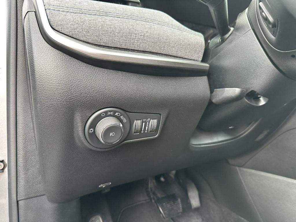 new 2025 Jeep Compass car, priced at $29,463