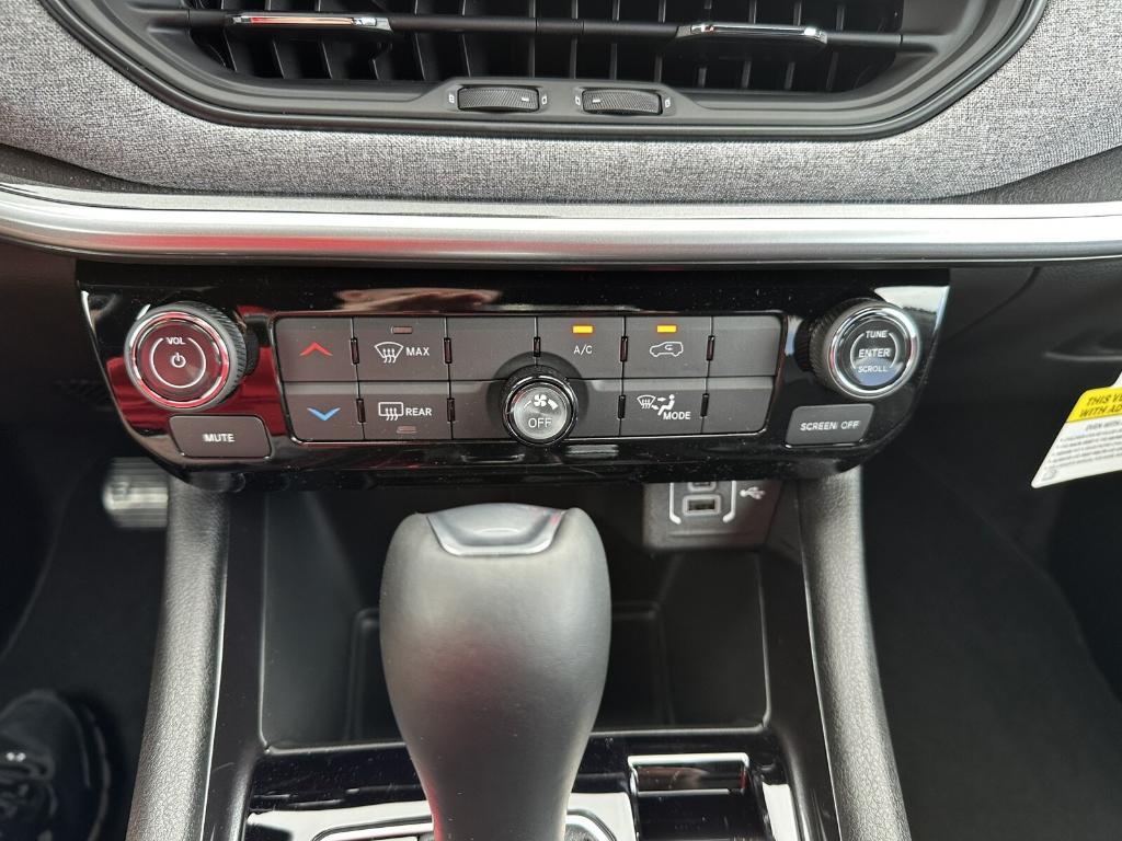 new 2025 Jeep Compass car, priced at $29,463