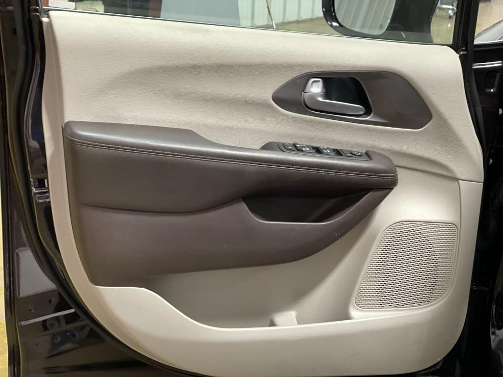 used 2017 Chrysler Pacifica car, priced at $14,783